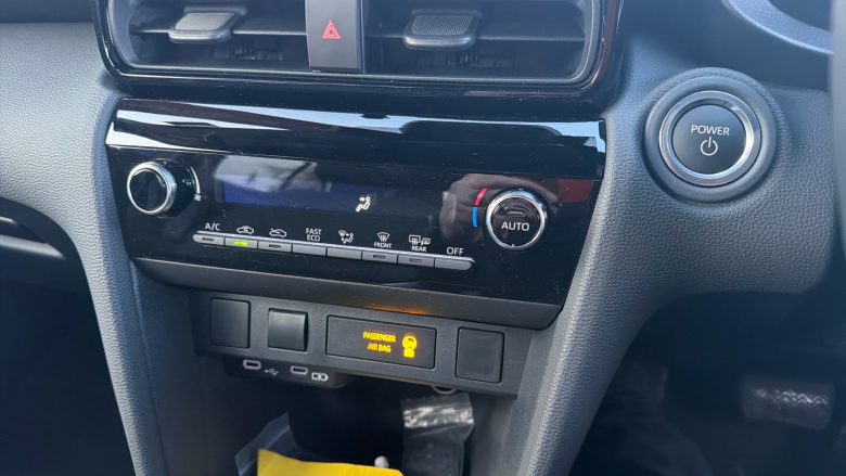 Toyota Yaris Cross 1.5 Hybrid Design 5dr CVT Hybrid Estate